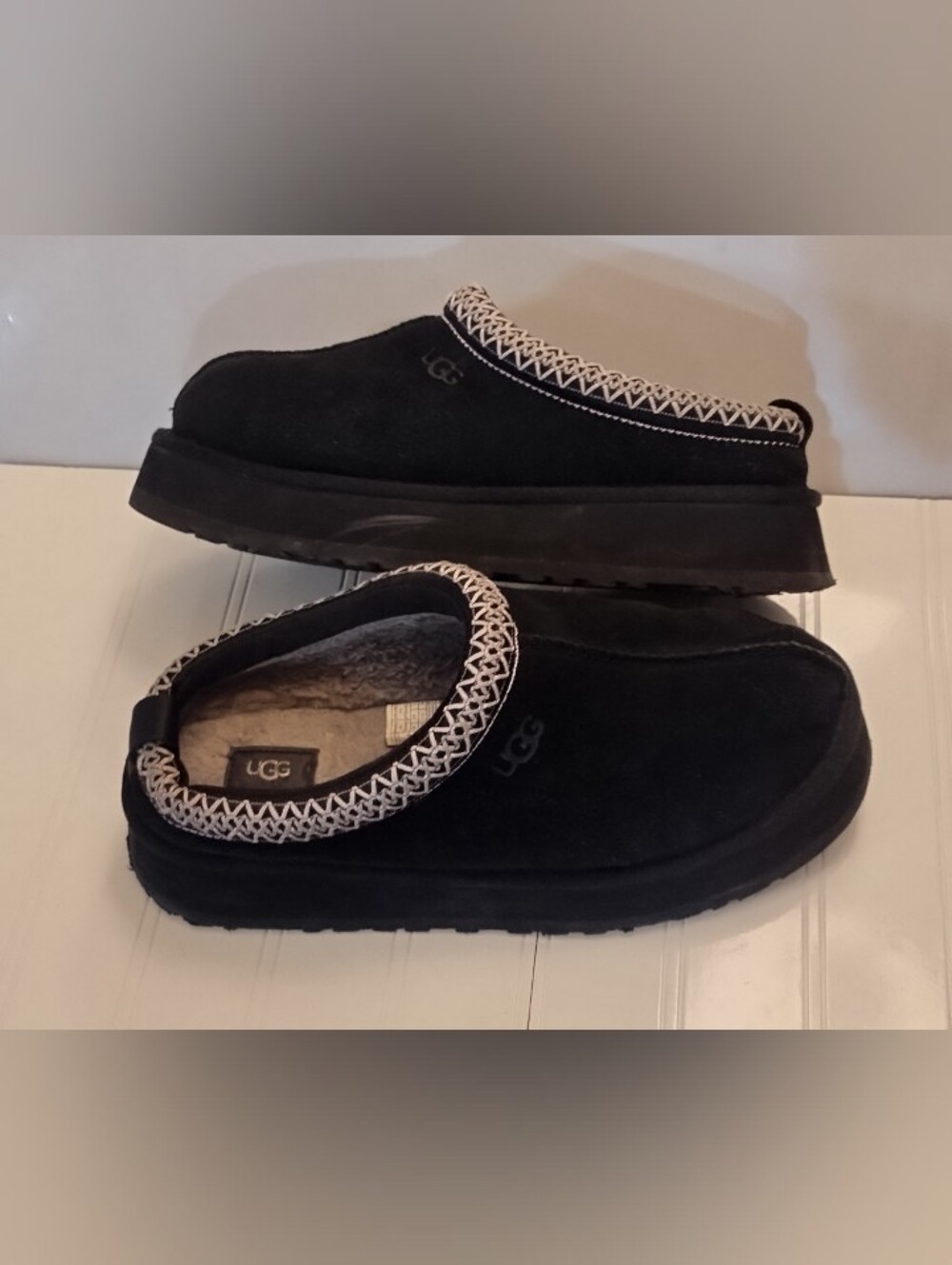 UGG Wmns Tazz Slipper 'Black' 1122553 Size 9 Women's